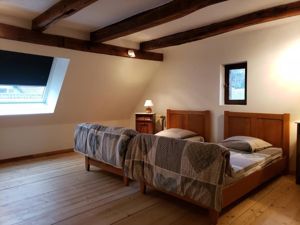 GITE AU PETIT RUISSEAU-Etage et combles-maison alsacienne 4 personnes 3 nuitées minimum Langensoultzbach Exterior foto